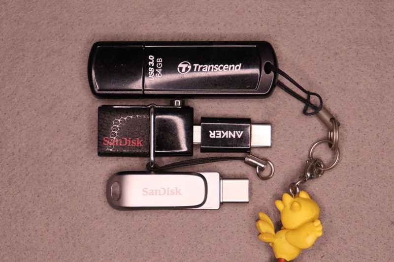 USBメモリ大きさ比較